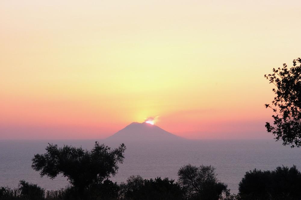 Agriturismo Ninea 리카디 외부 사진